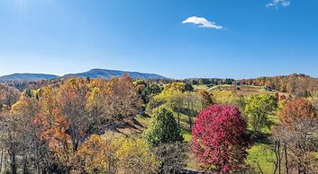Mariposa Moon Cottage at Sleepy Creek
