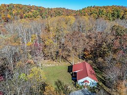 Mariposa Moon Cottage at Sleepy Creek