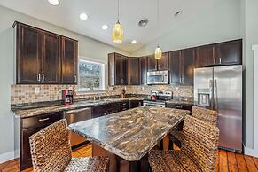 Mariposa Moon Cottage at Sleepy Creek