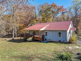 Mariposa Moon Cottage at Sleepy Creek