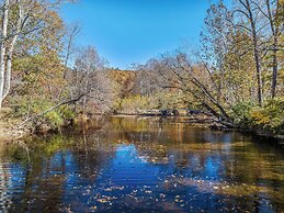 Mariposa Moon Cottage at Sleepy Creek
