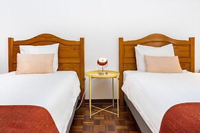 Damasceno Large Apartment