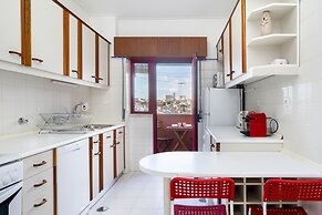 Damasceno Large Apartment