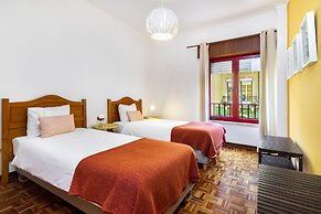 Damasceno Large Apartment