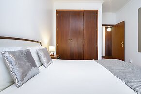 Damasceno Large Apartment