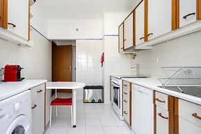 Damasceno Large Apartment