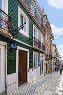 LS48 Prime Location Upscale Apartment