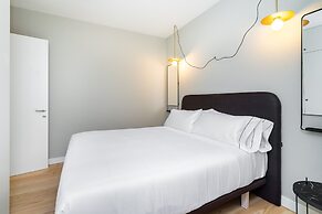 LS48 Prime Location Luxury Duplex