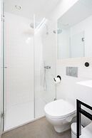 LS48 Prime Location Luxury Duplex