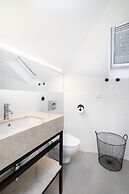 LS48 Prime Location Luxury Duplex