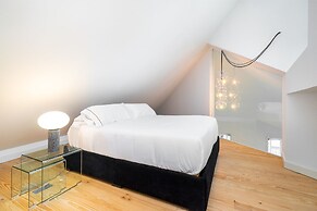 LS48 Prime Location Luxury Duplex