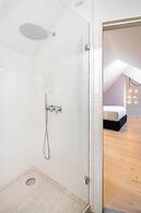 LS48 Prime Location Luxury Duplex