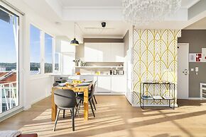 270 Panoramic View Premium Apartment