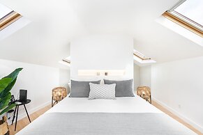 Luxury Duplex Prime Location