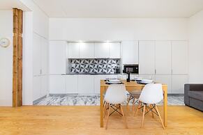 Porta do Mar Deluxe Serviced Apartments