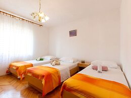 Welcoming Apartment in Tribanj With Terrace