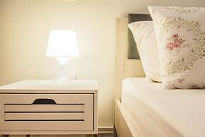 Lavender Apt by halu! Apartments