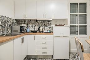 Lavender Apt by halu! Apartments