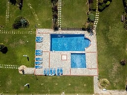 halu! Modern Villa w Pool & Tennis