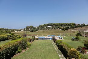 halu! Modern Villa w Pool & Tennis