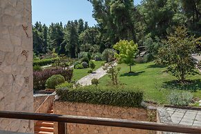 halu! Modern Villa w Pool & Tennis