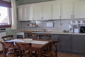 halu! Modern Villa w Pool & Tennis