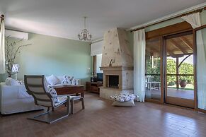 halu! Modern Villa w Pool & Tennis