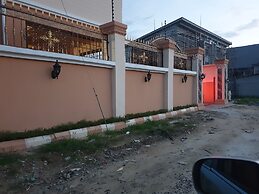 Mexiloyd Luxury Rooms & Suites