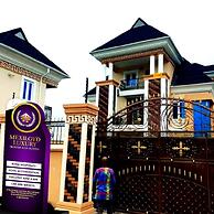 Mexiloyd Luxury Rooms & Suites