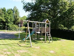 House With a Bubble Bath in Quiet Surroundings