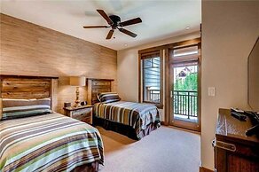 Spacious 4 Bedroom Vacation Rental in Convenient Location with Scenic 