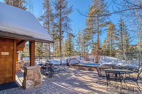 Luxury 3 Bedroom Townhouse next to Keystone Lake, Free Shuttle, Hot Tu