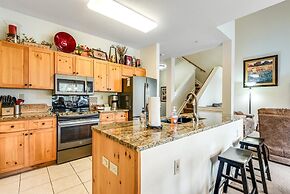 Luxury 3 Bedroom Townhouse next to Keystone Lake, Free Shuttle, Hot Tu