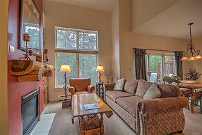 Luxury 3 Bedroom Townhouse next to Keystone Lake, Free Shuttle, Hot Tu