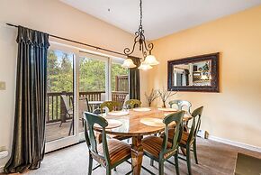 Luxury 3 Bedroom Townhouse next to Keystone Lake, Free Shuttle, Hot Tu