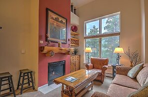 Luxury 3 Bedroom Townhouse next to Keystone Lake, Free Shuttle, Hot Tu