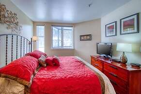 1 Bedroom Mountain Condo in Lakeside Village Near Keystone Lake with C