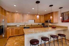 Ski in, Ski out 2 Bedroom Vacation Rental in the Heart of Lionshead Vi