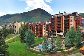 Ski In, Ski Out Studio Condo in the Heart of Lionshead Village with Ho
