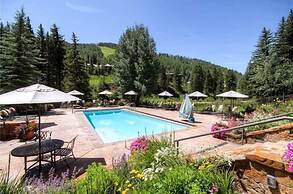 Ski In, Ski Out Studio Condo in the Heart of Lionshead Village with Ho