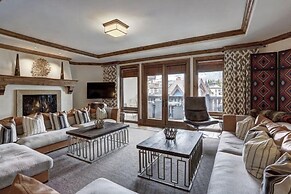Platinum 4 Bedroom Vacation Rental in the Heart of Vail That Includes 