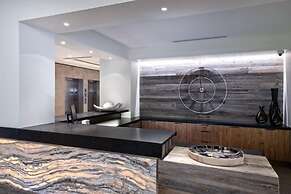 Vail Lion 2 Bedroom Mountain Vacation Rental Just Steps From the Eagle