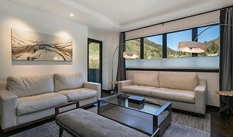 Vail Lion 2 Bedroom Mountain Vacation Rental Just Steps From the Eagle