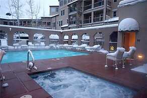 2 Bedroom Ski-in Ski-out Condo in Snowmass Village