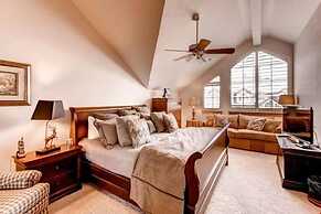 Ski, in Ski out 3 Bedroom Vacation Condo with Resort Amenities