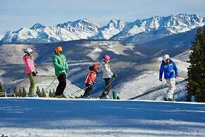 Ski, in Ski out 3 Bedroom Vacation Condo with Resort Amenities