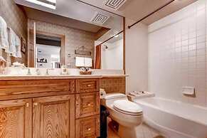 Ski, in Ski out 3 Bedroom Vacation Condo with Resort Amenities