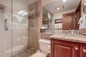 Luxury Ski In, Ski Out 1 Bedroom Condo in Lionshead Village