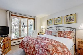 Luxury Ski In, Ski Out 1 Bedroom Condo in Lionshead Village