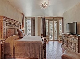 Beaver Creek Elkhorn Lodge 4 Bedroom Residence With Ski in, Ski out Ac